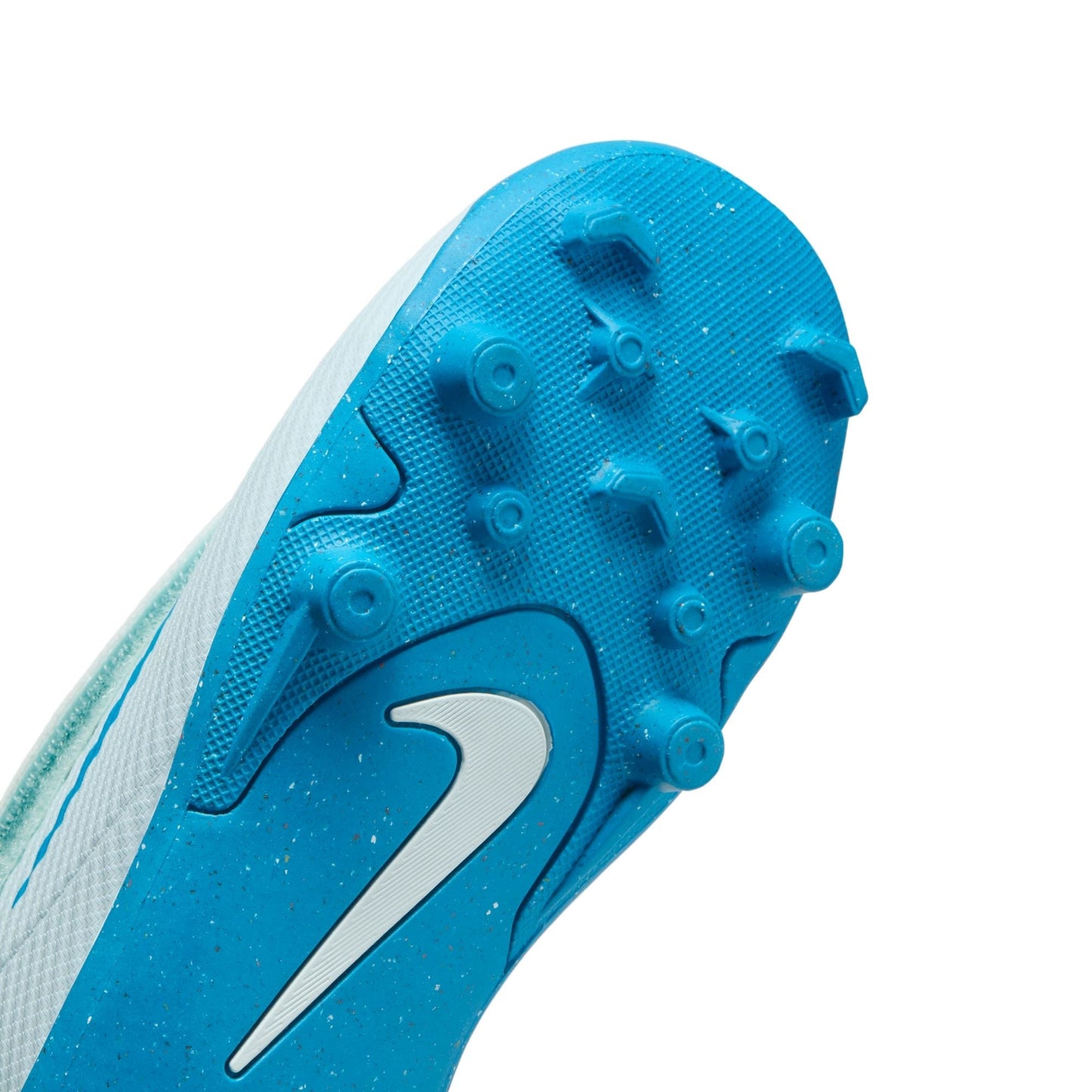 Nike Jr. Mercurial Vapor 16 Club Little Kids' MG Low-Top Soccer Cleats
