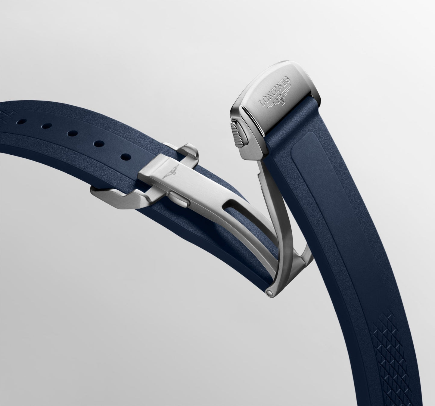 Conquest Auto 38 mm Blue on Rubber Strap *