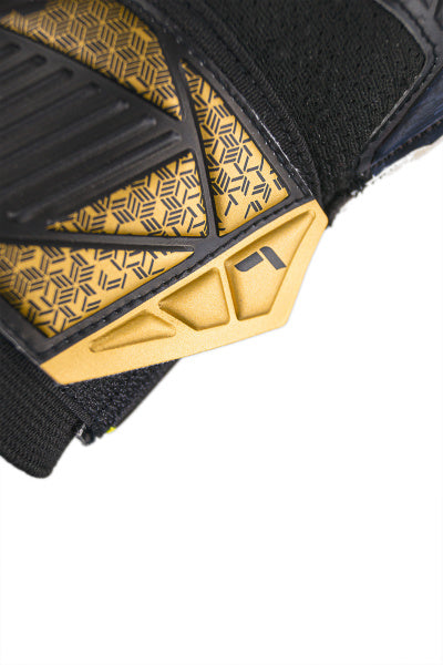 Reusch ATTRAKT INFINITY FINGER SUPPORT Goalkeeper Gloves