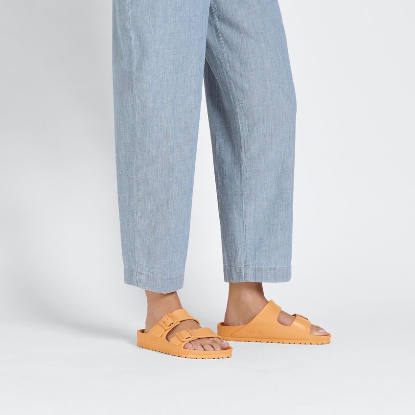 Arizona Essentials EVA Papaya Medium/Narrow