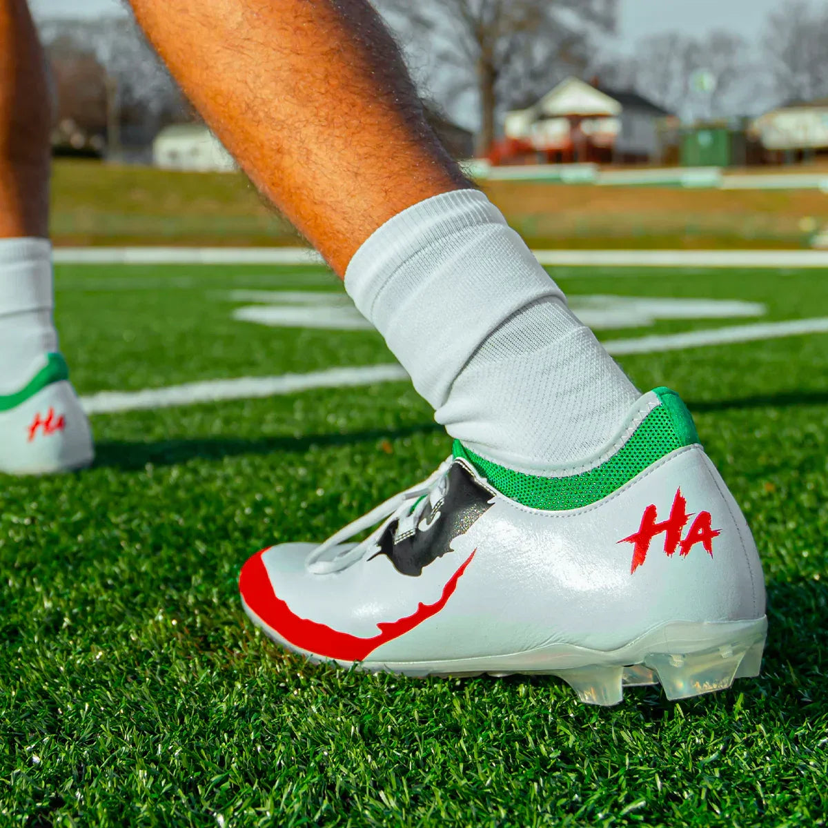 Phenom Elite Youth Velocity 2.0 Football Cleats