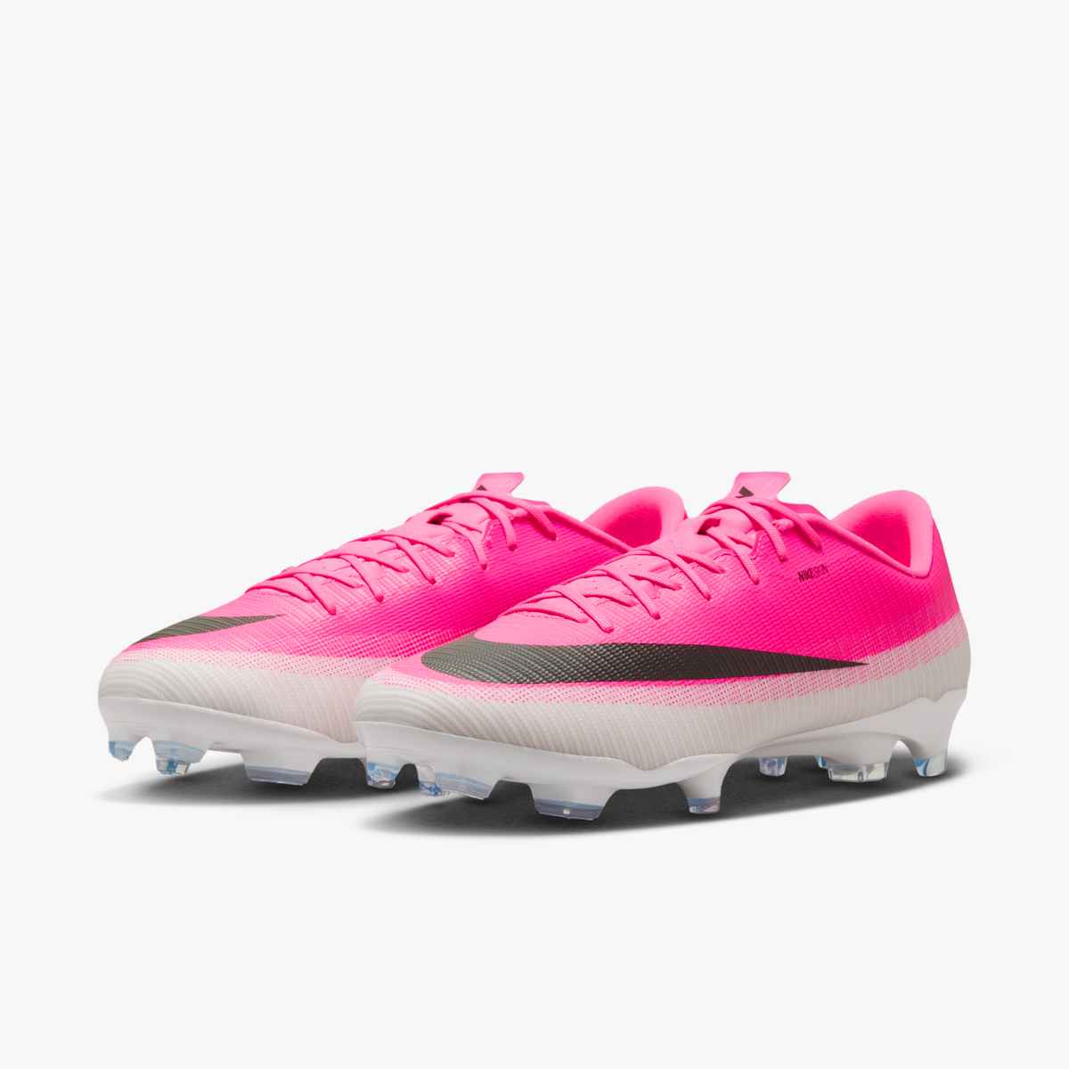 Nike Mercurial Vapor 17 Academy Multi-Ground Low-Top Soccer Cleats