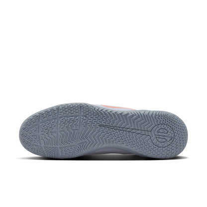 Nike Tiempo Legend 10 Club Indoor/Court Low-Top Soccer Shoes