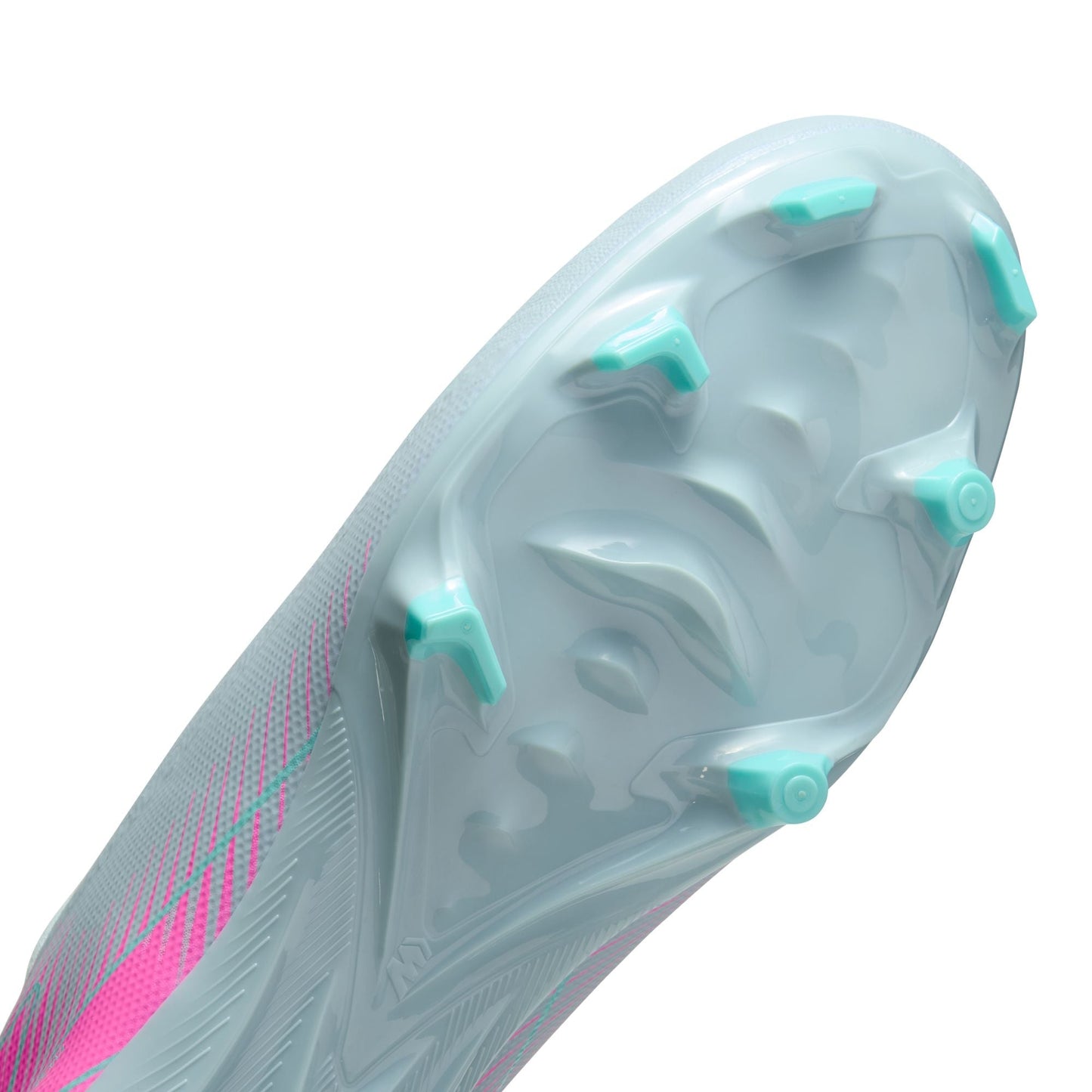 Nike Mercurial Vapor 16 Academy MG Low-Top Soccer Cleats