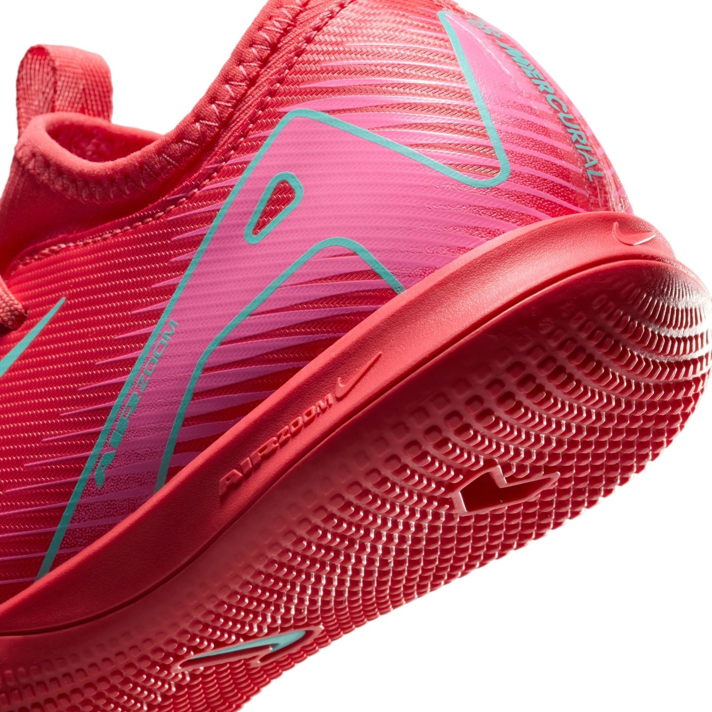 Nike Jr. Mercurial Vapor 16 Academy Little/Big Kids' IC Low-Top Soccer Shoes