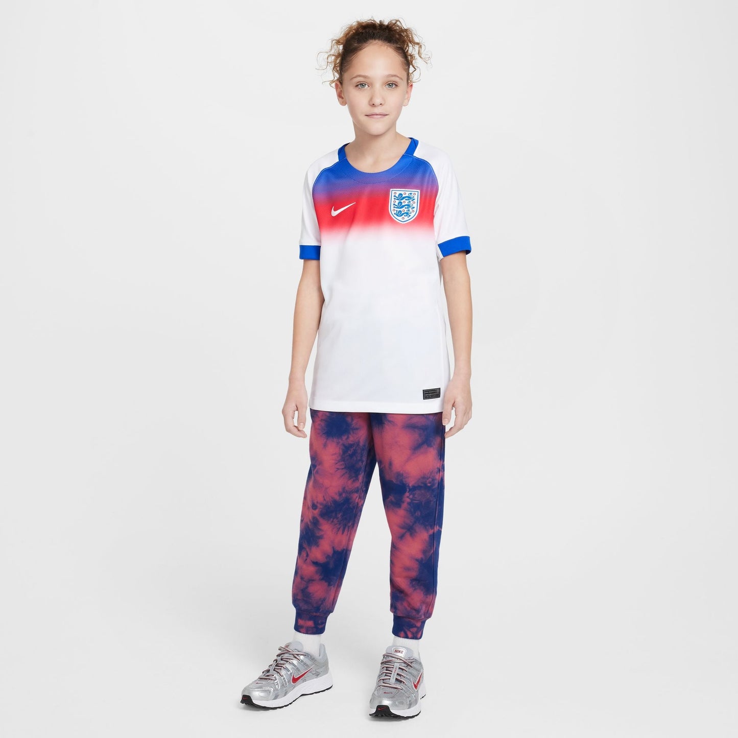 Nike England 2025 Stadium Home (Women's Team) Big Kids' Dri-FIT Soccer Replica Jersey