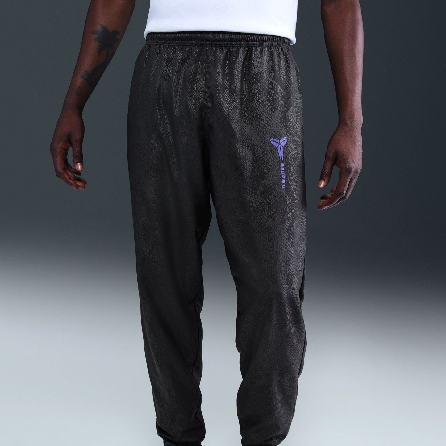 Nike Kobe Bryant FC Barcelona Away Men's Soccer Graphic Track Pants