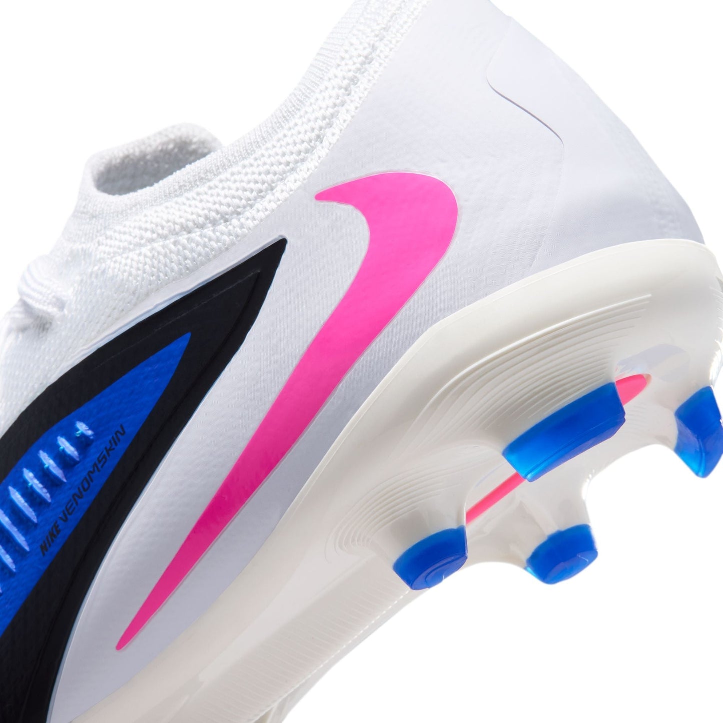 Nike Jr. Phantom 6 Low Pro Big Kids' Multi-Ground Soccer Cleats