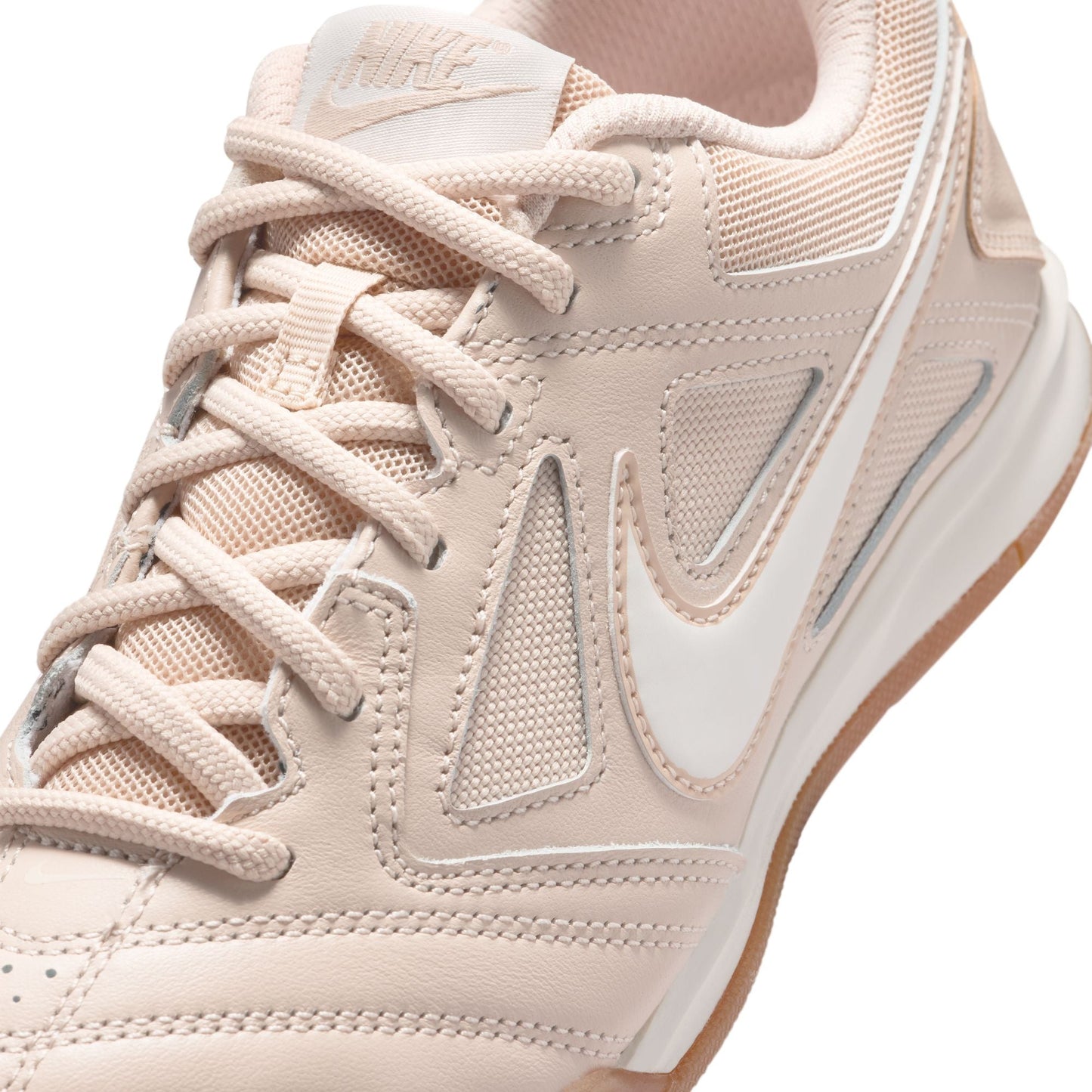Nike Gato Big Kids' Indoor Soccer Shoes