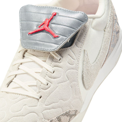 Nike Jordan Tiempo Streetgato SE Indoor/Court Low-Top Soccer Shoes