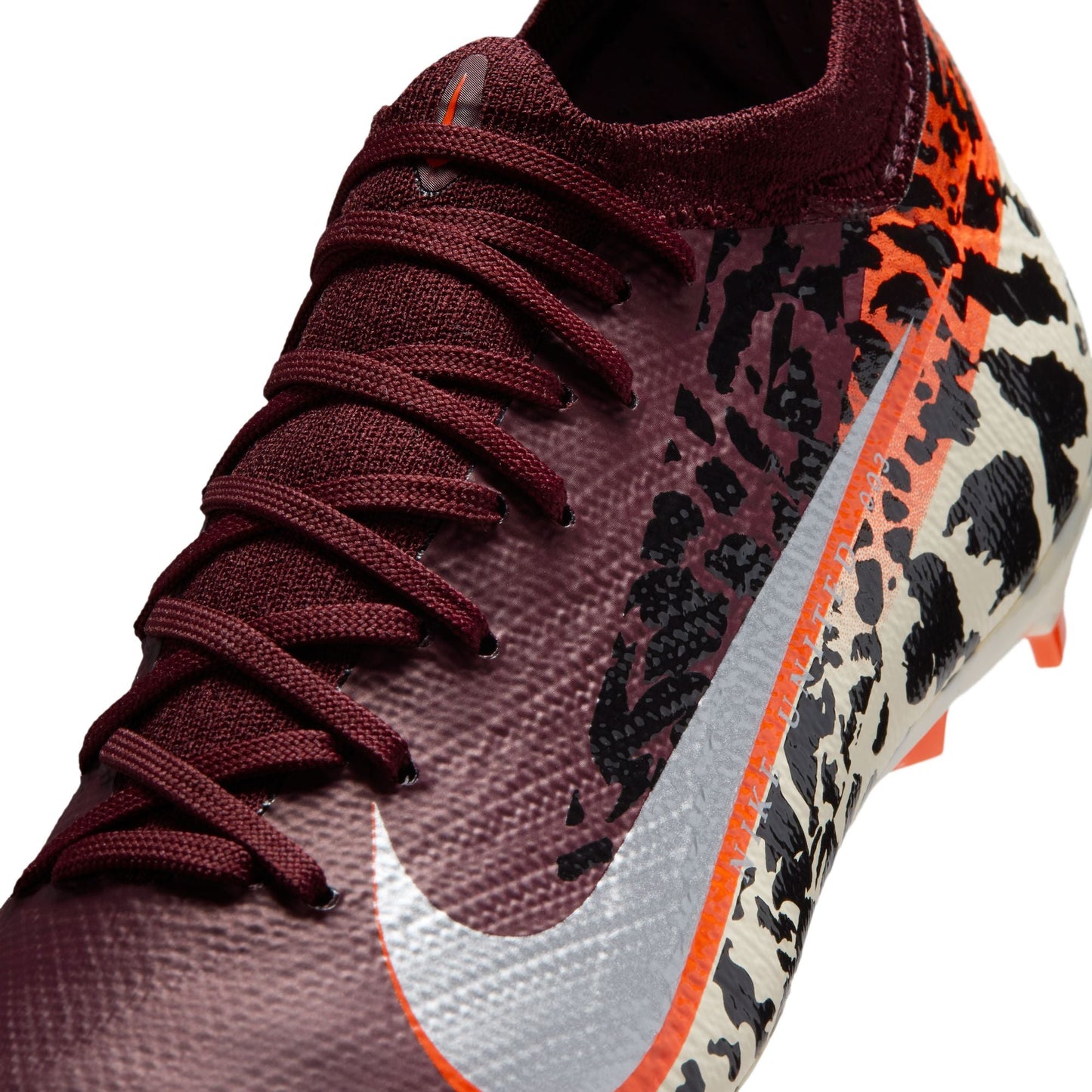 Nike United Jr. Mercurial Vapor 16 Pro Big Kids' Firm-Ground Low-Top Soccer Cleats