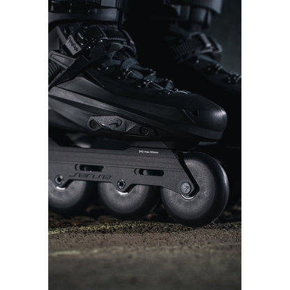 Flying Eagle X7D Reaver D8490 Black Skates