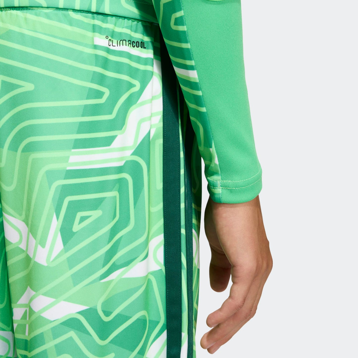 ADIDAS TIRO 26 YOUTH SOCCER SHORT