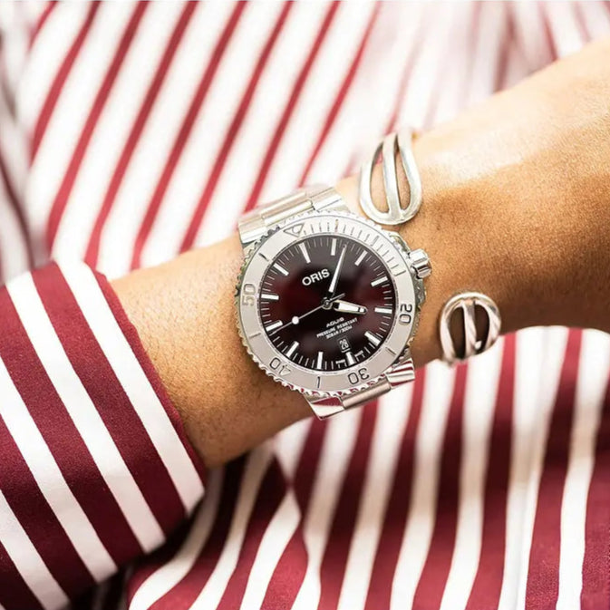 Oris Aquis Date Relief Rosso 01 733 7730 4158-07 8 24 05Peb