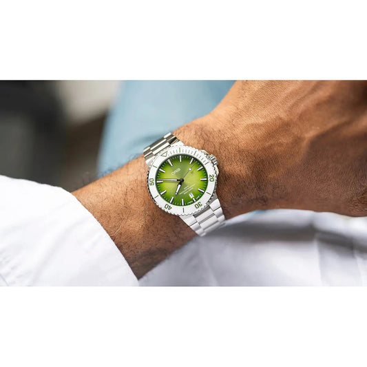 Oris Aquis Date Taste Of Summer Verde 01 733 7787 4137-07 8 22 04Peb