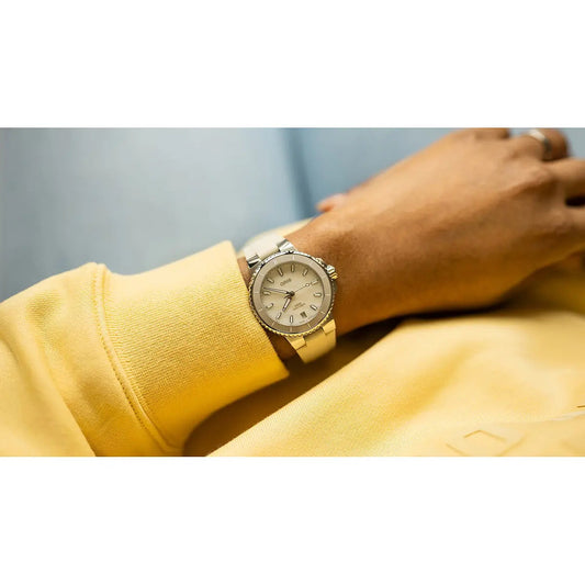 Oris Aquis Date Bianco 01 733 7792 4151-07 4 19 61Fc