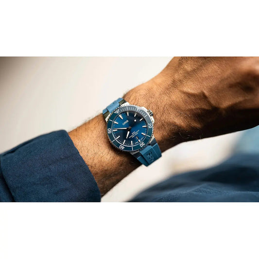 Oris Aquis Date Blu 01 733 7787 4135-07 4 22 35Fc