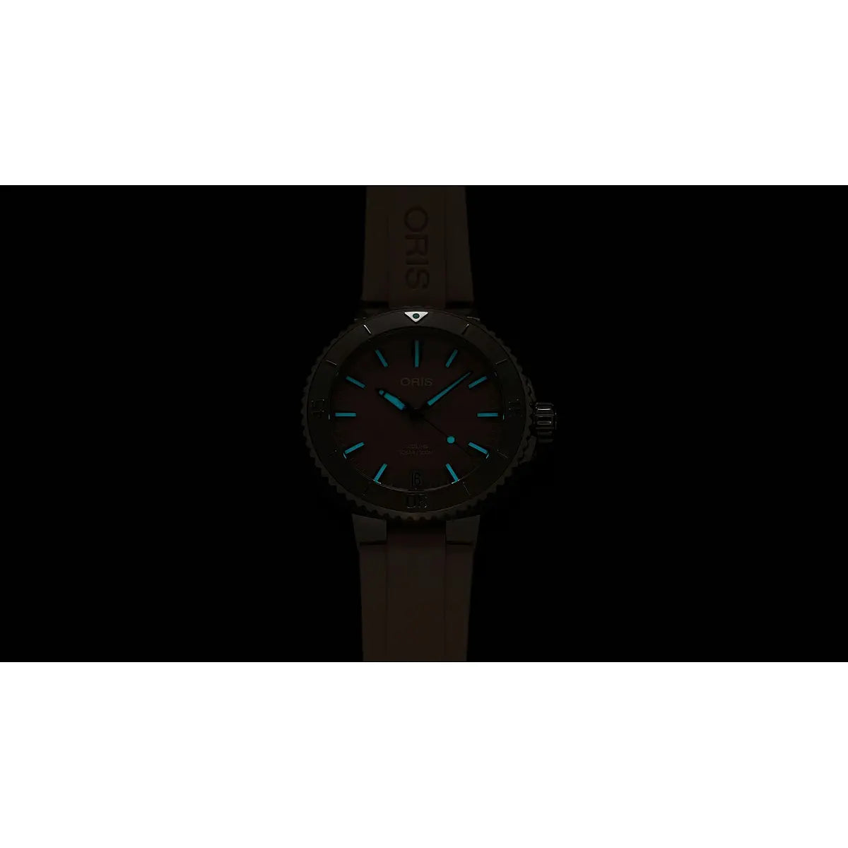 Oris Aquis Date Rosa 01 733 7770 4158-07 4 18 66Fc