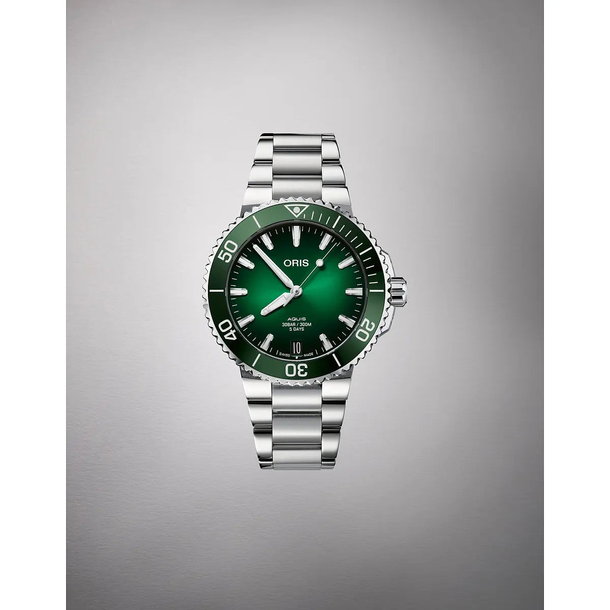 Oris Aquis Date Verde 01 400 7769 4157-07 8 22 09Peb