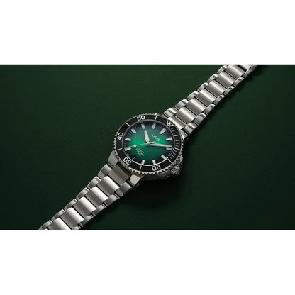 Oris Aquis Date Verde 01 400 7769 4157-07 8 22 09Peb