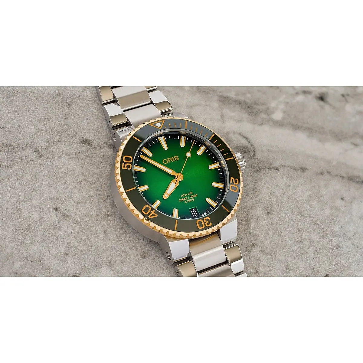 Oris Aquis Date Verde 01 400 7769 6357-07 8 22 09Peb