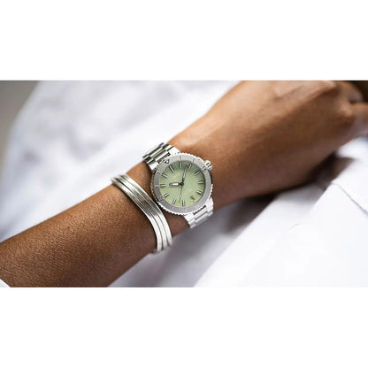 Oris Aquis Date Verde 01 733 7770 4157-07 8 18 05P