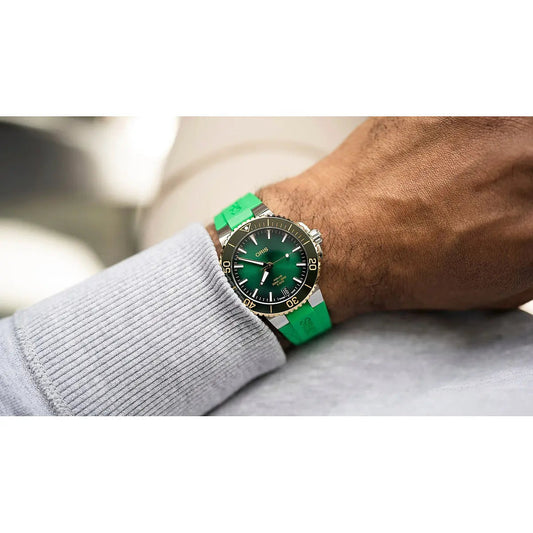 Oris Aquis Date Verde 01 400 7769 6357-07 4 22 77Fc