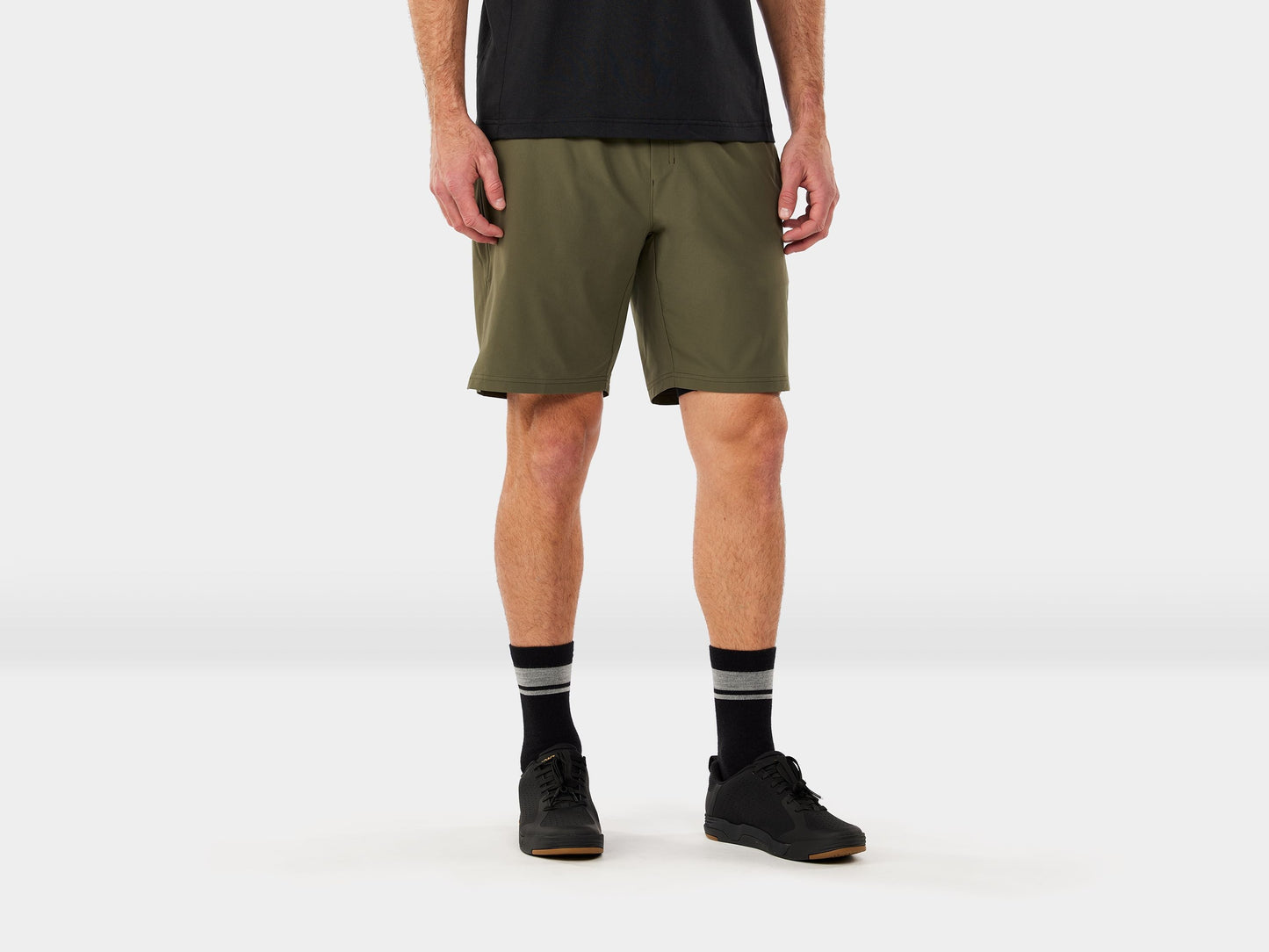 Short Trek Quantum Medium Black Olive