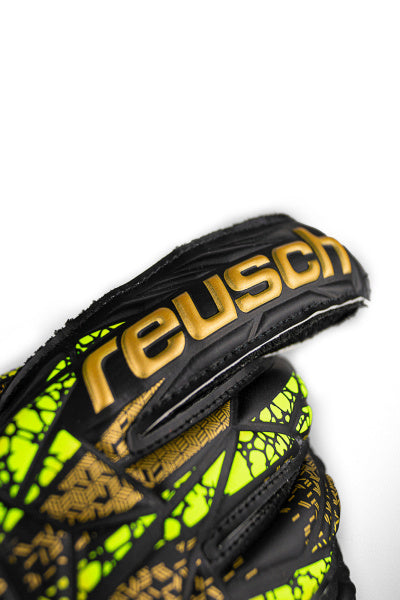 Reusch ATTRAKT INFINITY FINGER SUPPORT Goalkeeper Gloves