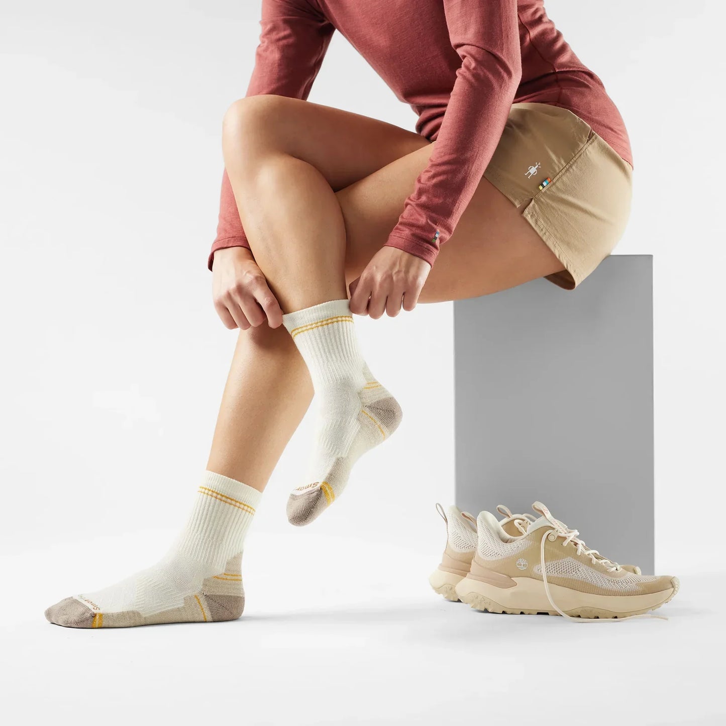 Smartwool - Women's Hike Light Cushion Mid Crew Socks - Natural
