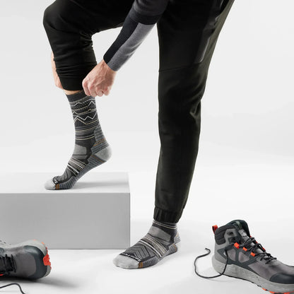 Smartwool - Hike Light Cushion Mountain Range Crew Socks - Charcoal Light Gray