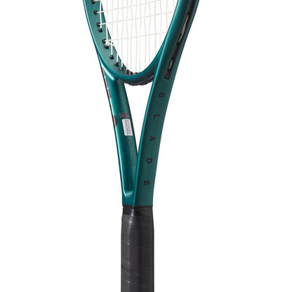 Wilson Blade 100 v9 Tennis Racquet