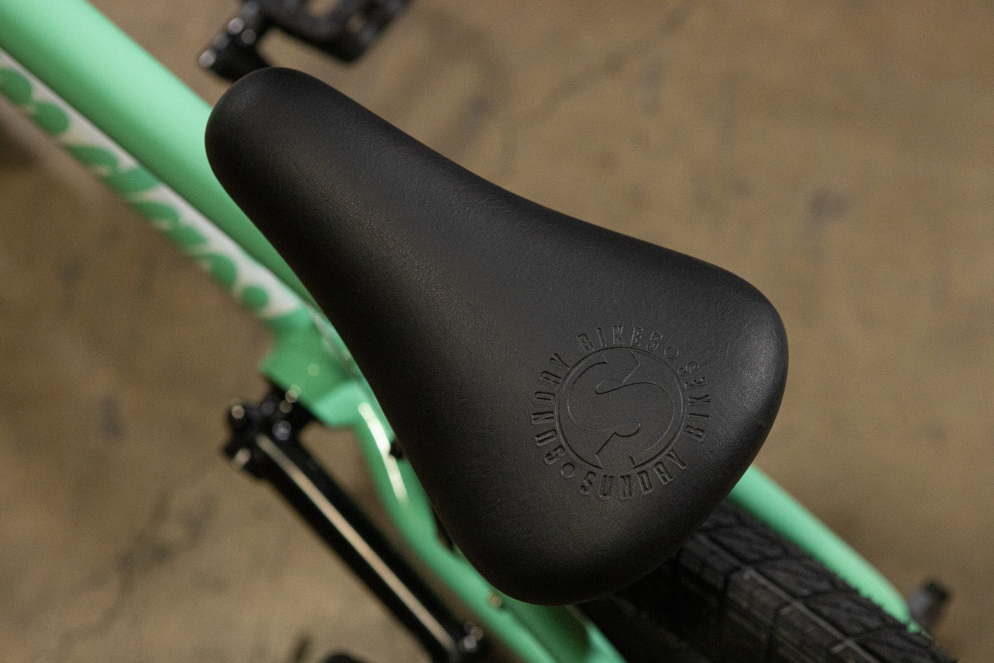 Sunday Aluminum Primer 18" Bike